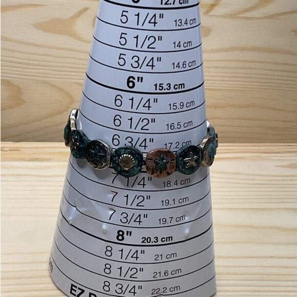 Nautical-Themed Stretch Bracelet With Shell & Starfish Motifs Mixed Metal Tones - Picture 3 of 3